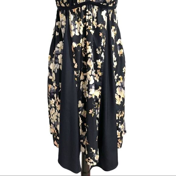 𝅺simply Vera Vera Wang Floral Sundress Sz SP - Picture 3 of 12